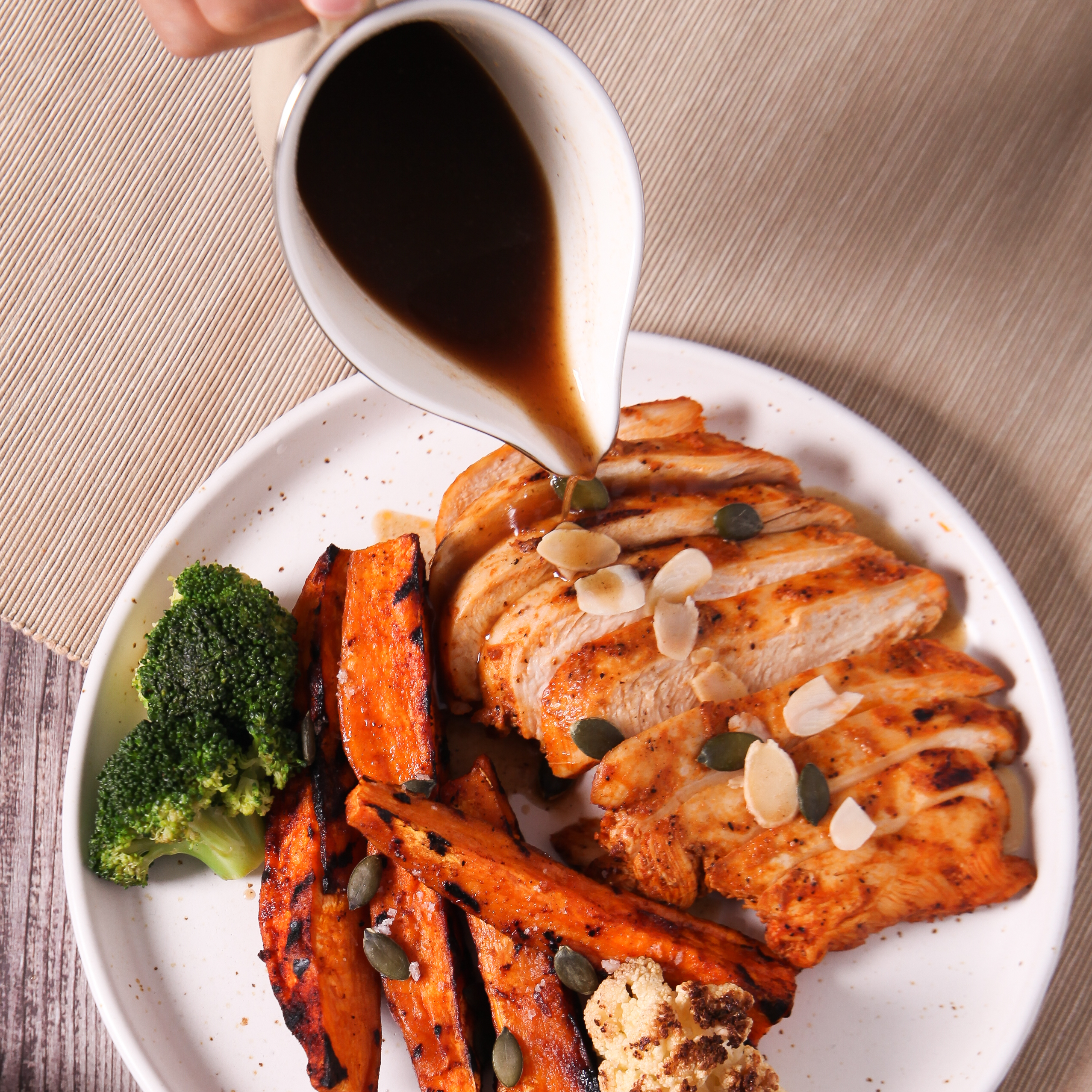 Pasture-raised Chicken Gravy