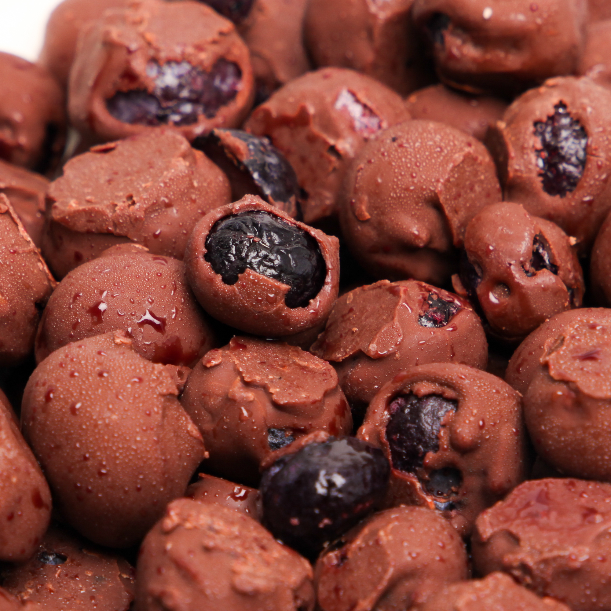 Choc Bites, Blueberry - Goodness Kitchen