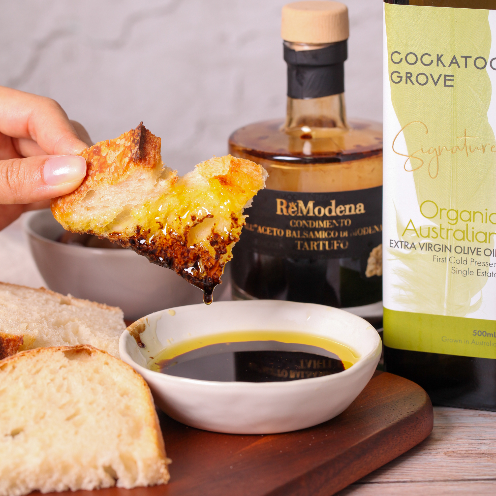 Signature Organic Extra Virgin Olive Oil 2L - Cockatoo Grove