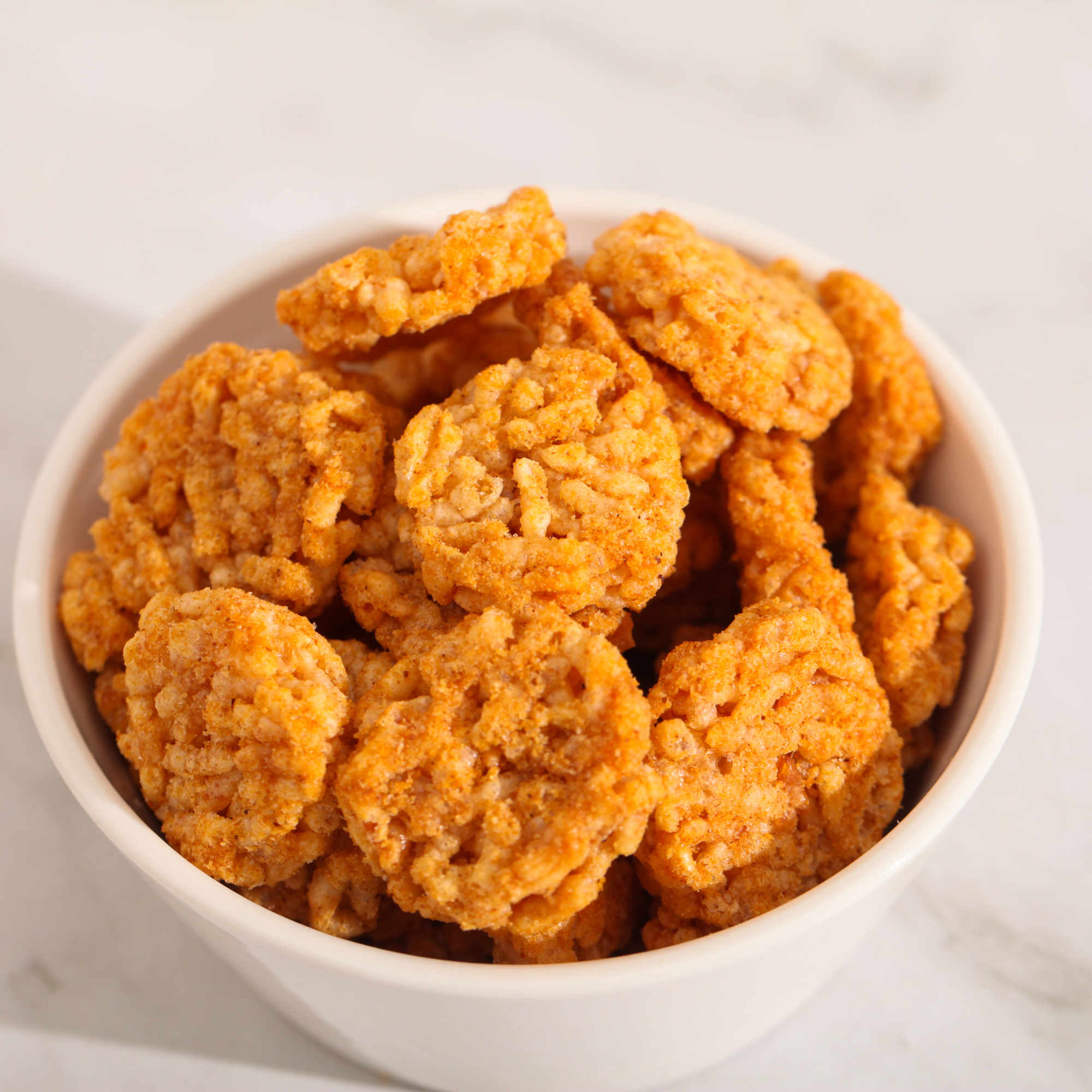 Sriracha Rice Chips - kin+deum